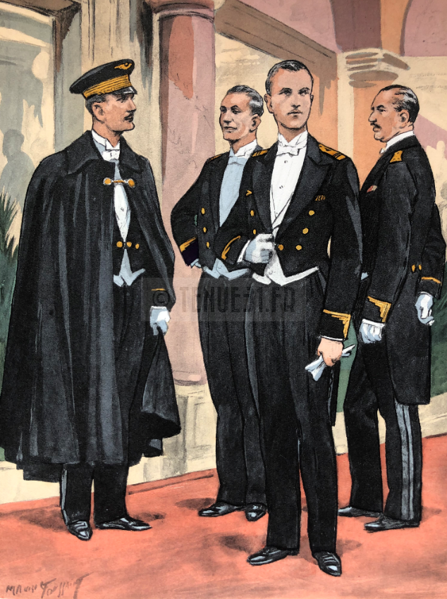 Aéronautique militaire - tenues de soirée, en cape, officier mécanicien, capitaine, général de brigade Aéronautique militaire - tenues de soirée, en cape, officier mécanicien, capitaine, général de brigade